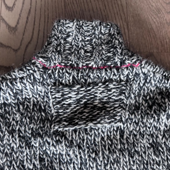 CLUB MONACO - Alpaca Wool Cardigan - Picture 7 of 7